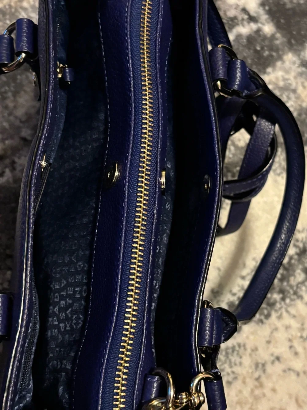 Kate Spade Mulberry Street Lise Satchel. ❤️🎁free gift included🎁🎁over $50 only